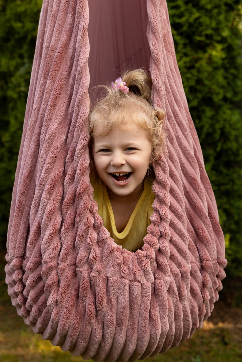 Cocoon Swing for Kids - Churros Ruby Chocolate Pink