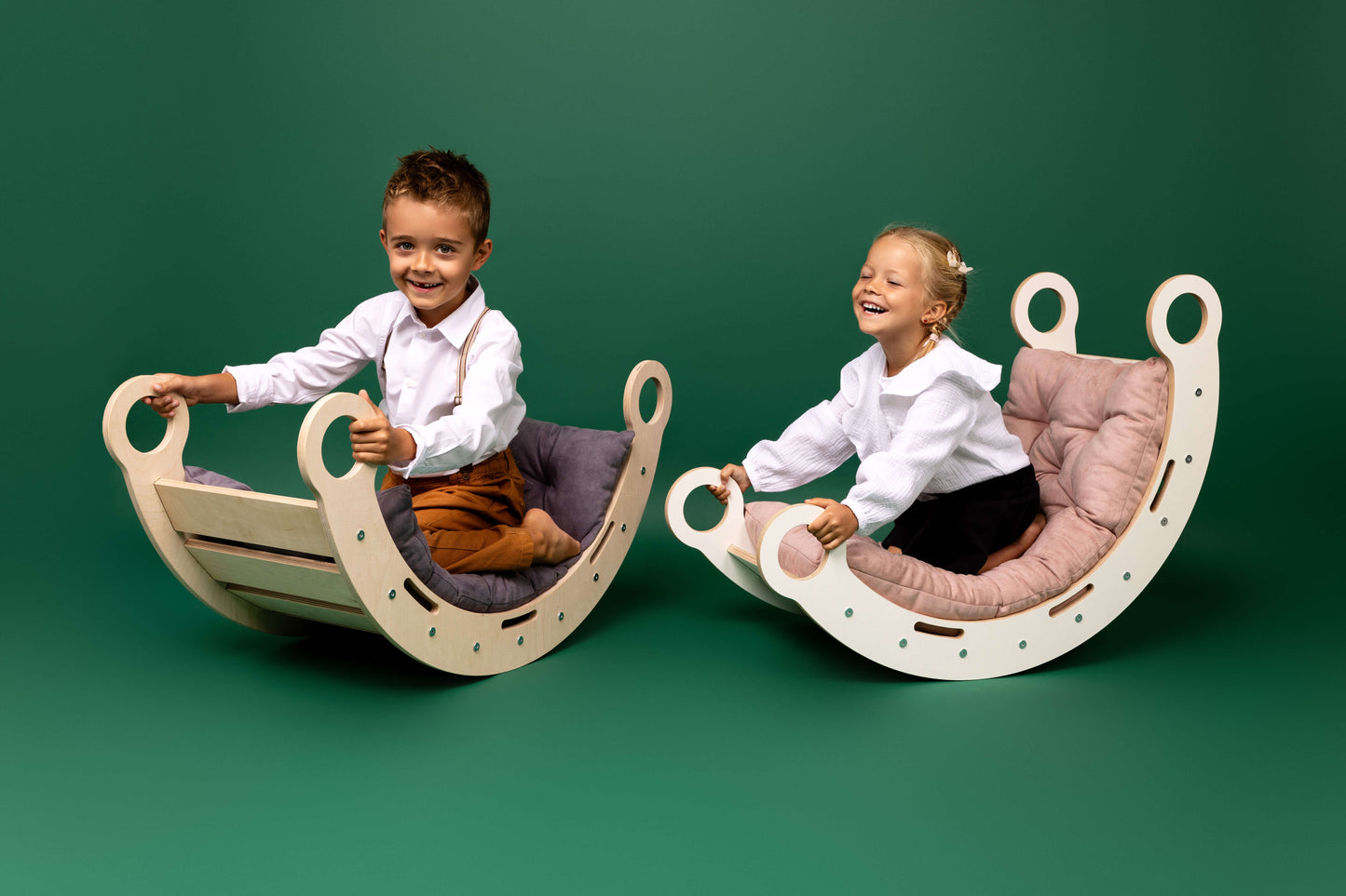 Snug Rocker for Kids - White Pillow
